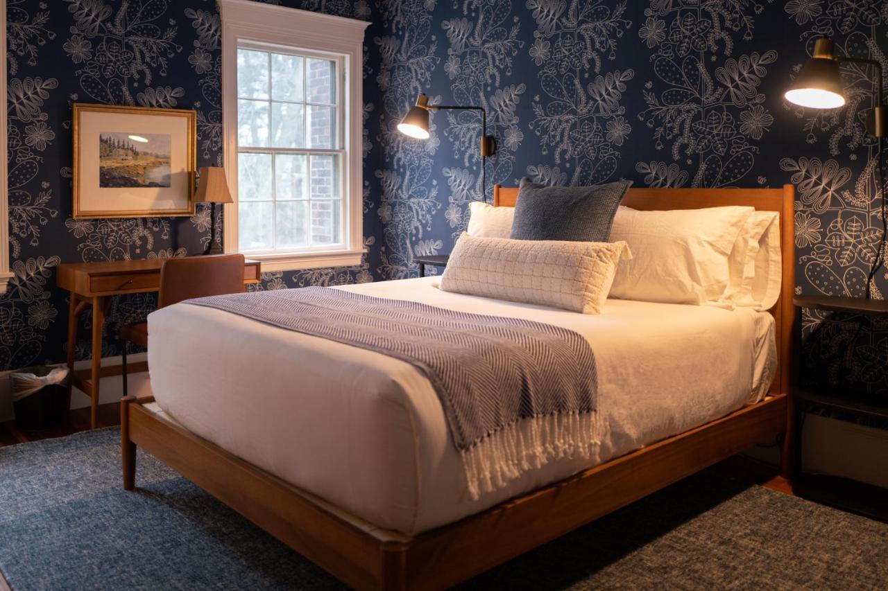 Onesixtyfive, The Inn On Park Row Брънсуик Екстериор снимка