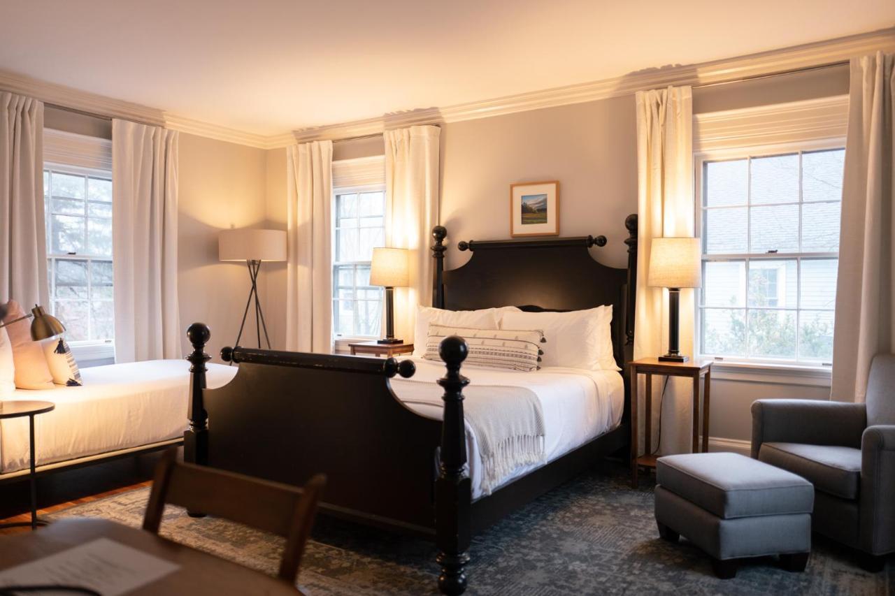 Onesixtyfive, The Inn On Park Row Брънсуик Екстериор снимка